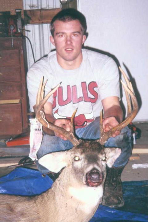 1998 WA whitetail buck pic 1